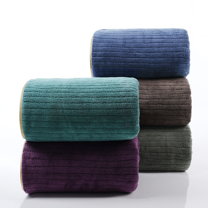 Koralni fleece ručnik za kupanje/plažu, težina 400–500 g, pređa 150d, šivanje i ravno tkanje, mogućnost prilagodbe