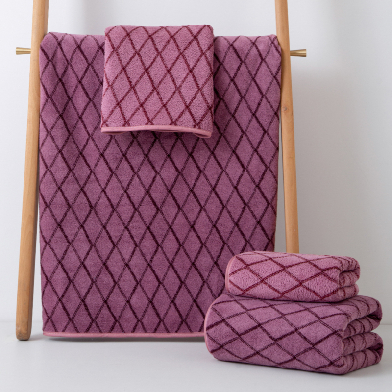 Set ručnika za kupanje i za plažu od koralnog flisa – mekani i upijajući, 200–300 g, 150d pređa, šaveni rub