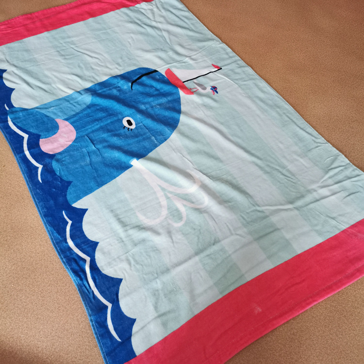 Prosop copii de baie/plajă cu imprimeu desen animat — 100% bumbac, 300–400 g, 21 fibre, imprimare, velur decupat