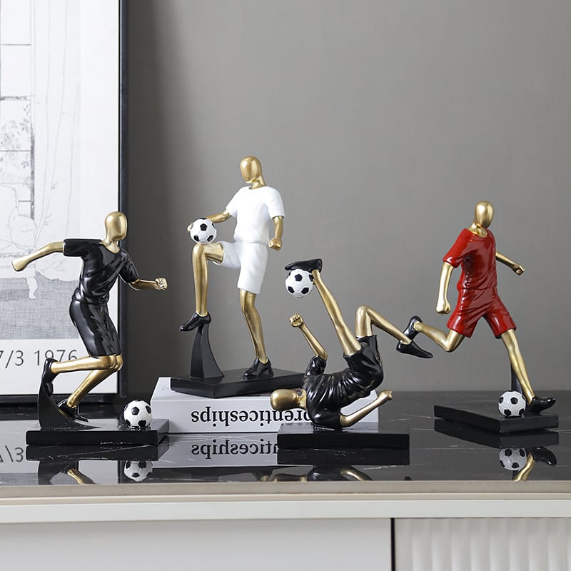 Fudbalska figurica - moderni minimalistički ukras od smole; Materijal: Smola; Stil: Moderni minimalistizam; Pakiranje: Karton
