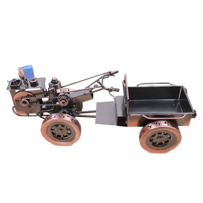 Ретро железен трактор – метален модел за домашна декорация, за дневна и винен шкаф; модерен минимализъм; Бранд Unique; подходящ като рекламен или бизнес подарък