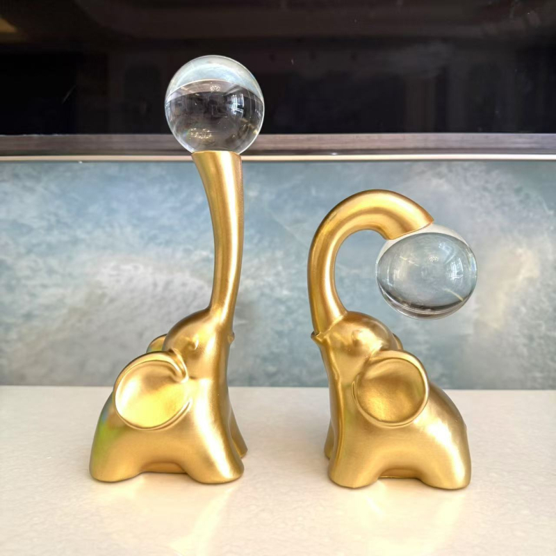 Слонова фигурка – синтетична смола, модерен минималистичен стил, занаяти от смола, картонна опаковка