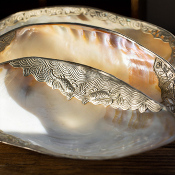 Дълбок поднос за съхранение на бижута и козметика, костен порцелан, неравна форма, повърхност от едно парче, модерен минимализъм