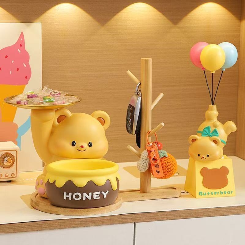 Сладко мече – държач за ключове за входното антре, синтетична смола, модерен минималистичен стил, картонена опаковка