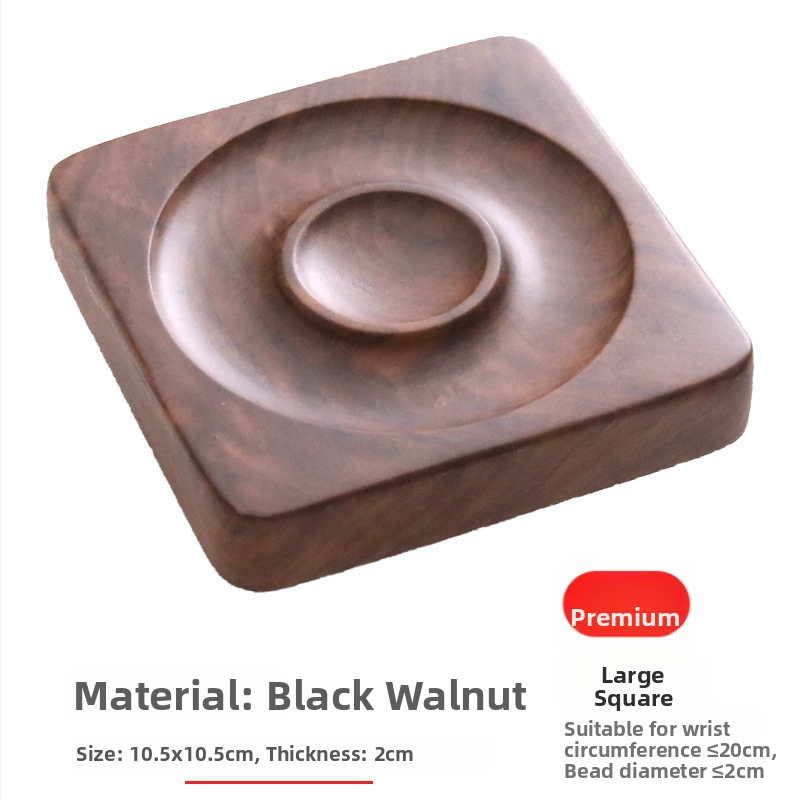 Karkötő kiállító állvány – masszívfa konstrukció, kétszintű, művészi stílus