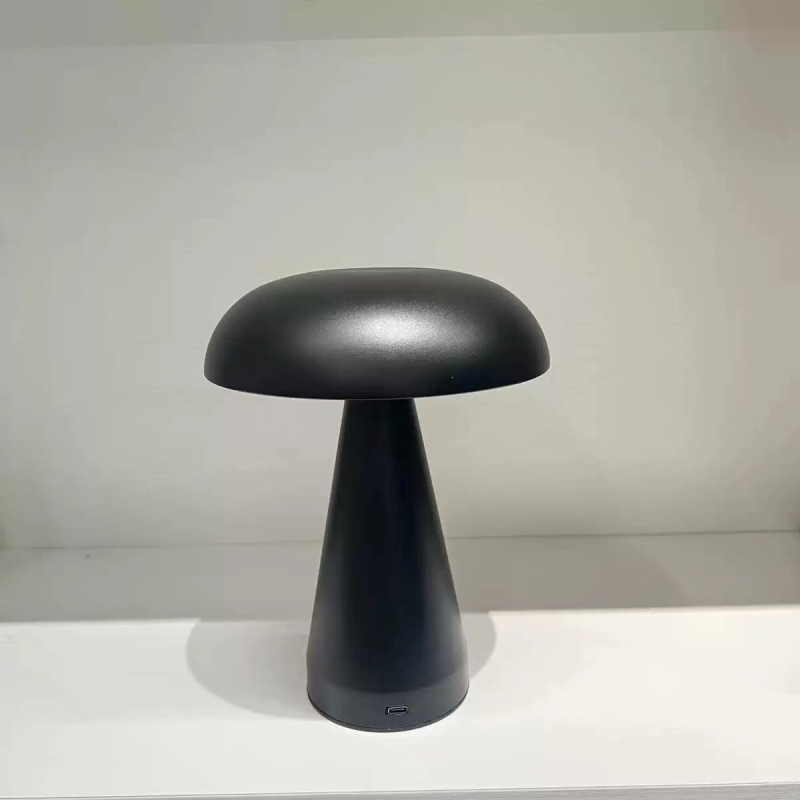 Метална настолна лампа с форма на гъба – USB зареждане, докосване за управление, нощна светлина, креативна амбиентна лампа (Mugrids, CE сертифициран)