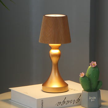 Galda lampa Liyan HJA45, metāla korpuss, mūsdienīgs minimālisms stils, spriegums ≤36V