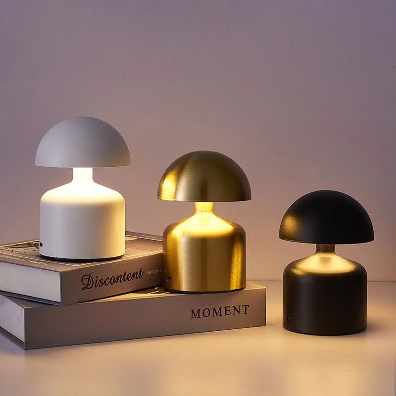 Νυχτερινό φωτιστικό από μέταλλο σε σχήμα πλανήτη, με έλεγχο αφής για ρύθμιση φωτεινότητας, ενσωματωμένη μπαταρία, μεταλλικό άβαζουρ