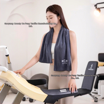 Αθλητική πετσέτα από υπερλεπτές ίνες, κατάλληλη για σκούπισμα ιδρώτα και ως επιφάνεια για εξοπλισμό γυμναστηρίου, απορρόφηση 0–5 δευτερόλεπτα, βάρος 170 g