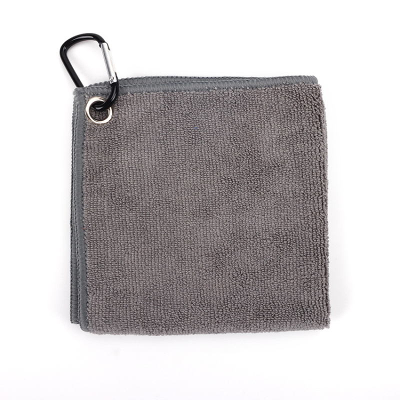 Golf ručnik od mikrovlakana 300gsm, izšivanje i obrub, apsorpcija 0–5 s, moguć tisak logotipa