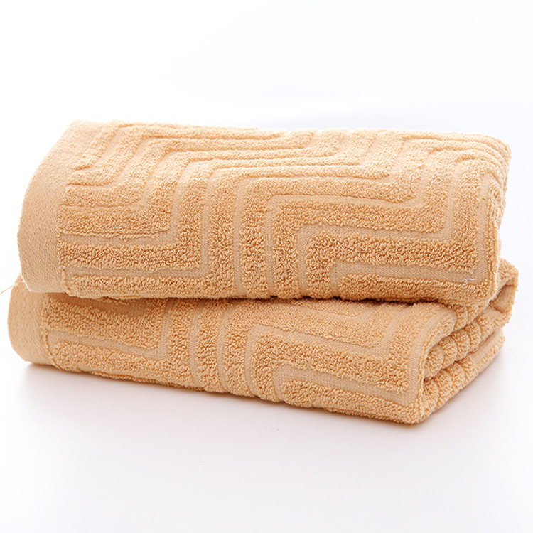 Pamukani ručnik za kupanje, debeli i mekani, Jacquard tkivo; sadržaj pamuka 80%; težina 140–170 g