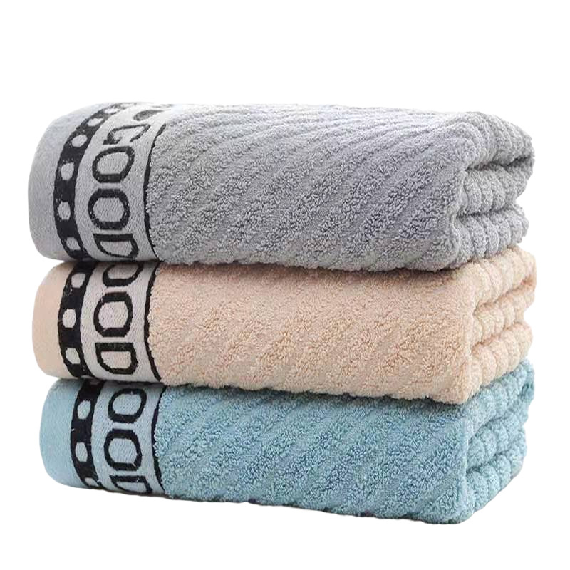 Pamukani ručnik za kupanje, debeli i mekani, Jacquard tkivo; sadržaj pamuka 80%; težina 140–170 g