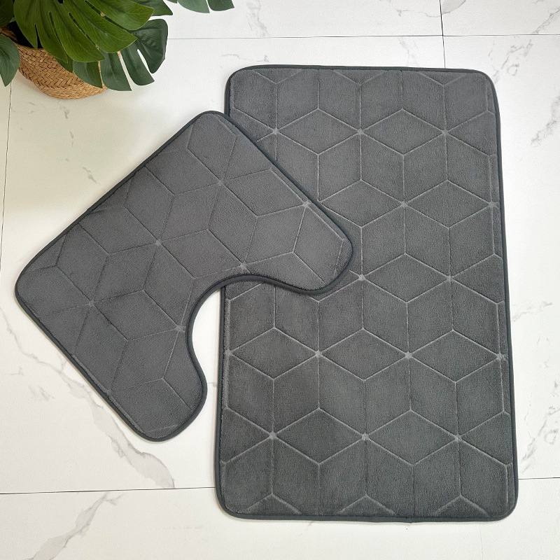 Dvije komponente seta: kupaonica i ulazni tepih – reljefni uzorak, poliesterska vlakna, pravokutni oblik, jednobojni, ručno pranje