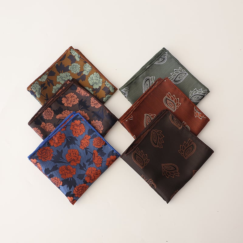 Zsebkendő jacquard mintás, csíkos, poliészterből, mindennapi stílus.