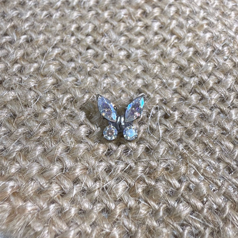 Пеперудени титанови обеци с циркон, титиева сплав Grade 23