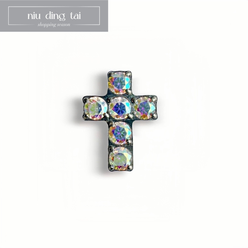 Пирсинг за устни: Кръст с циркон, титаниева сплав, вътрешна резба, диамантна обработка