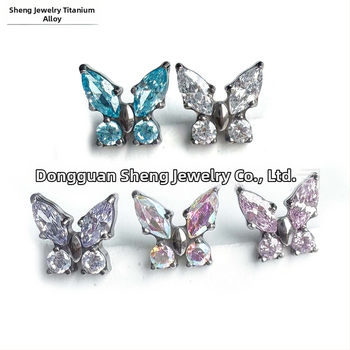 G23 titánové šperky na piercing tela – geometrický motív motýľa s cirkónovými kryštálmi
