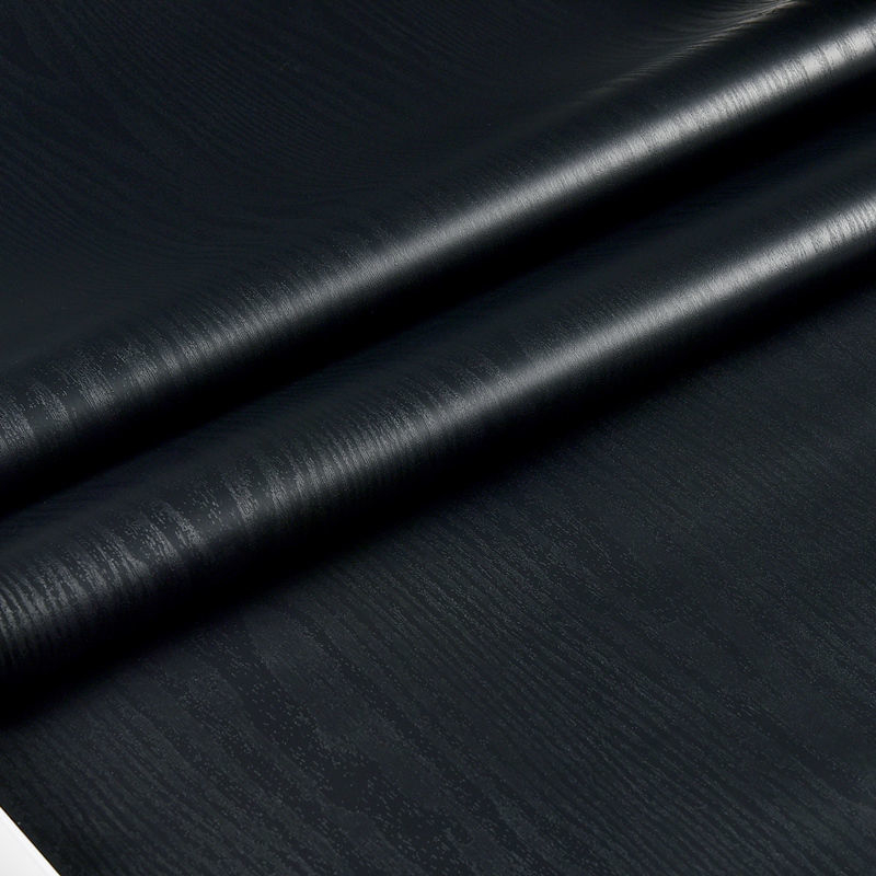 Tapet autocolant cu aspect lemn pentru renovarea mobilierului; rezistent la umezeală; stil simplu și modern; potrivit pentru dulapuri, birouri și uși.