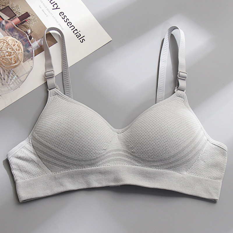 Sutien din bumbac pentru eleve — cupă 3/4, cupă subțire modelată cu burete, fără underwire, închidere în spate cu trei rânduri de cârlige, bretele fixe duble, respirabil și susținător