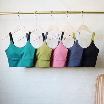 Μπουστάκι γυμναστικής με ενσωματωμένες επενδύσεις στήθους και προστασία κραδασμών, πίσω λουριά, για fitness και yoga; απορρόφηση υγρασίας, διαπνοή, υψηλή ελαστικότητα, περιλαμβάνει επένδυση στήθους, στενή εφαρμογή