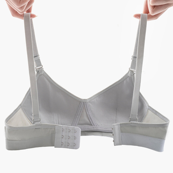Sutien sport pentru fete: cupă 3/4, căptușeală 100% bumbac, fără arc metalic, bretele detașabile dublu, închidere cu trei rânduri de cârlige, potrivit pentru eleve de liceu