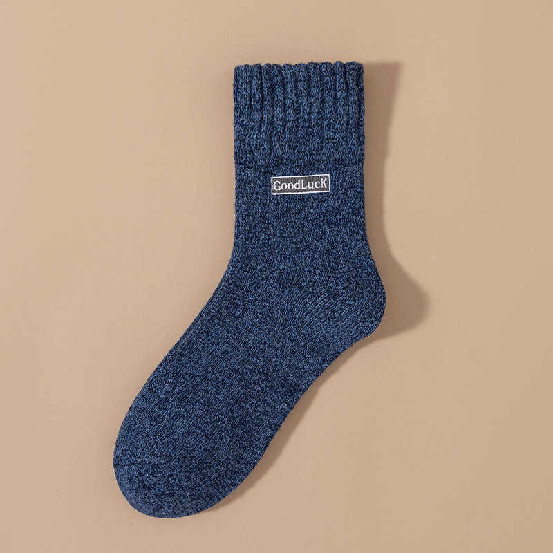 Ziemas vilnas zeķes vīriešiem, vidēja garuma līdz ceļgalam, bieza, silta un mitrumu vadāmās, vienkrāsainas
