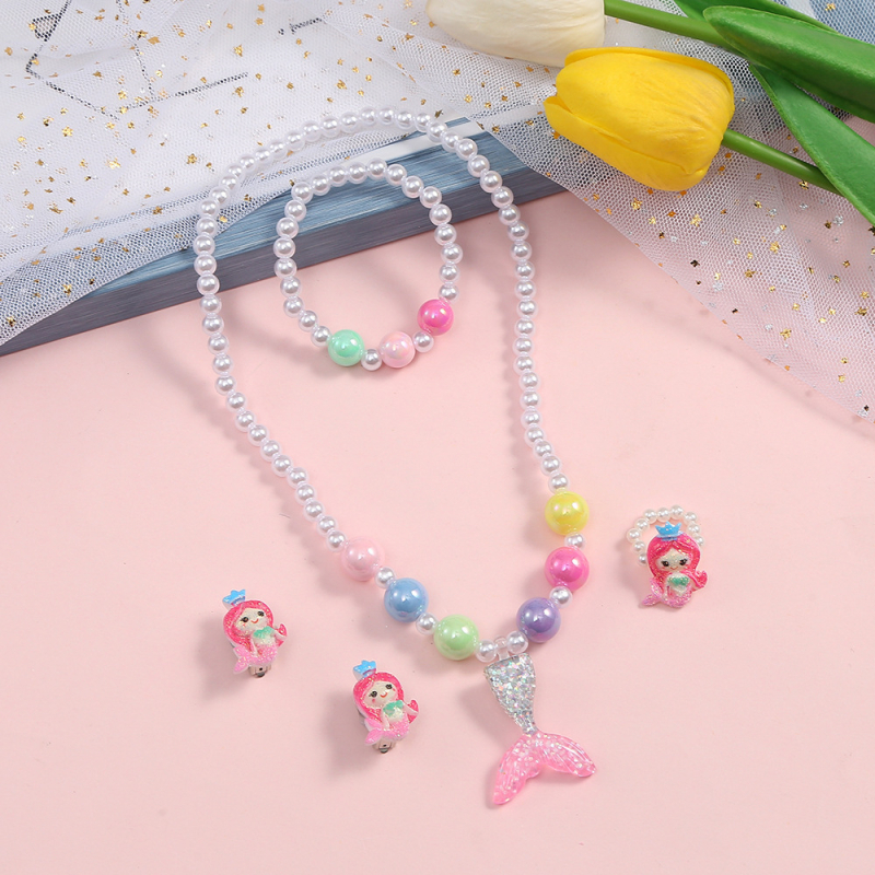 Колие за деца с висулка от смола, карикатурен дизайн с пеперуда, верижка с топчета, ръчна изработка, персонализируемо