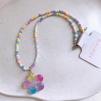 Bērnu kaklarota ar augļu formu, lodīšu ķēde, plastmasas pērlītes, akrila kulons