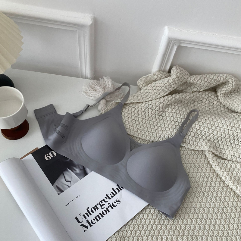 Push-Up melltartó felső támasztással, teljes kosár, Ice Silk nejlon anyagból, nejlon bélés, rögzített vállpántok, hátul négy sor kapocs