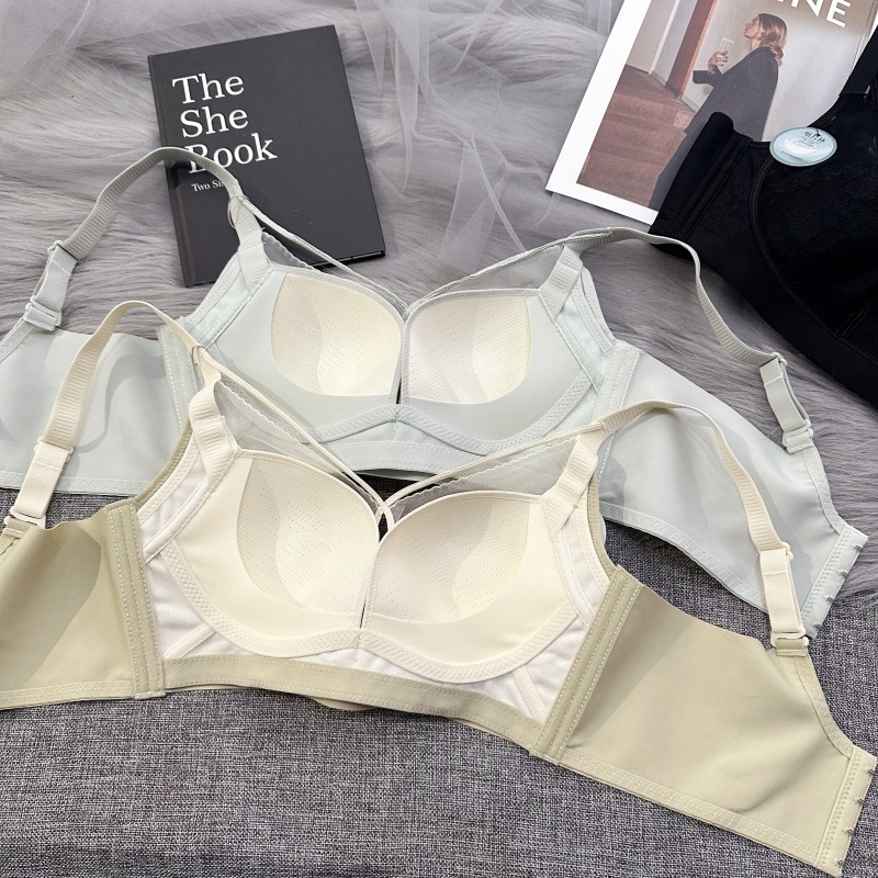 Nylon anyagú melltartó, 3/4 kosár, vékony formázott kosár, rögzített dupla vállpántok, 70–80% nylon tartalom