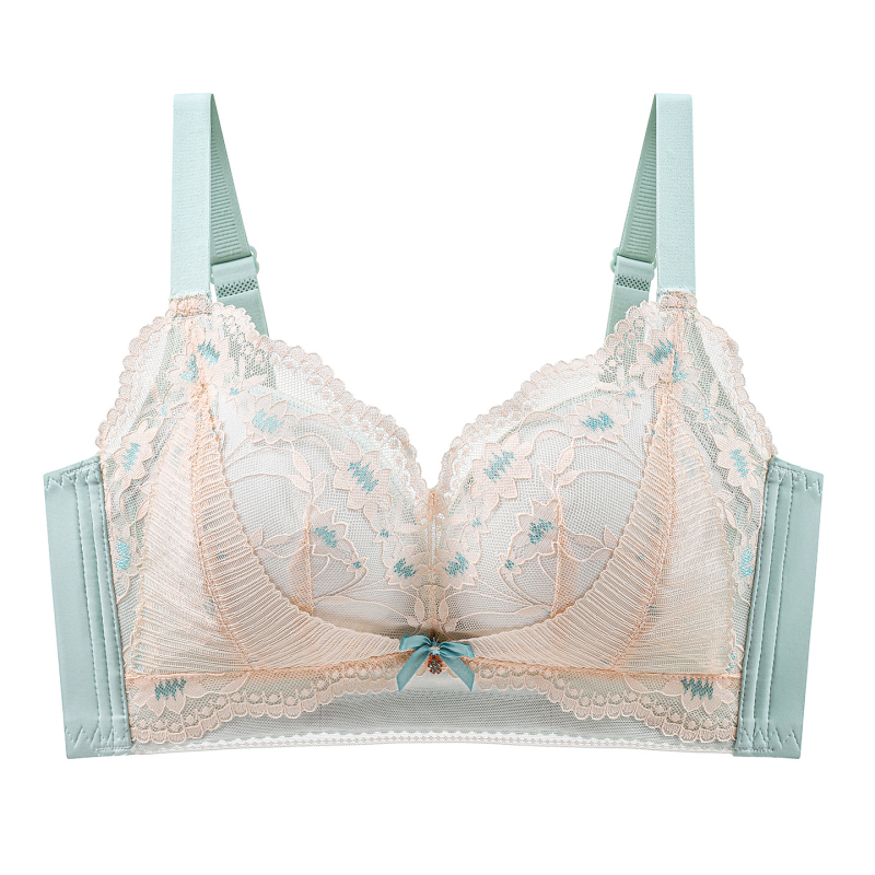 Csipkés push-up melltartó, 3/4 kosár, memóriahabos formázott kosár, légáteresztő, hátul négy sor kapoccsal