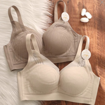 Push-up melltartó kis mellekre, varrás nélküli, 3/4 kosár, vékony formázott kosár, nylon anyag, fix dupla pántok, hátul négy kapocs