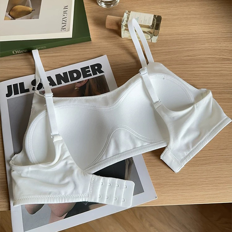 Modal bešivna grudnjak, 3/4 šalice, tanke oblikovane košarice, fiksirani dvostruki naramenice