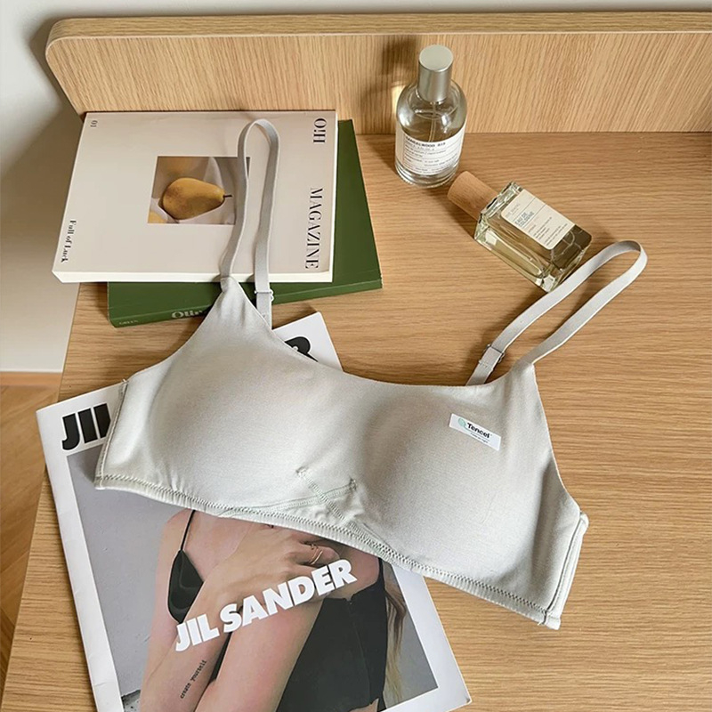 Modal bešivna grudnjak, 3/4 šalice, tanke oblikovane košarice, fiksirani dvostruki naramenice