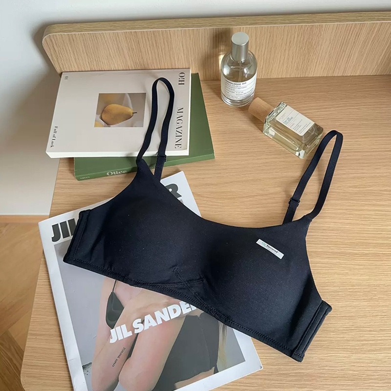 Modal bešivna grudnjak, 3/4 šalice, tanke oblikovane košarice, fiksirani dvostruki naramenice