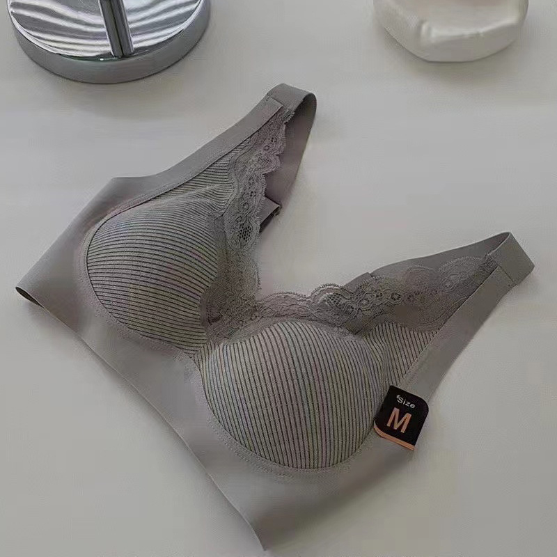 Drót nélküli csipkés melltartó, seamless, 3/4 kosár, hátul zár 3 sor kapocs