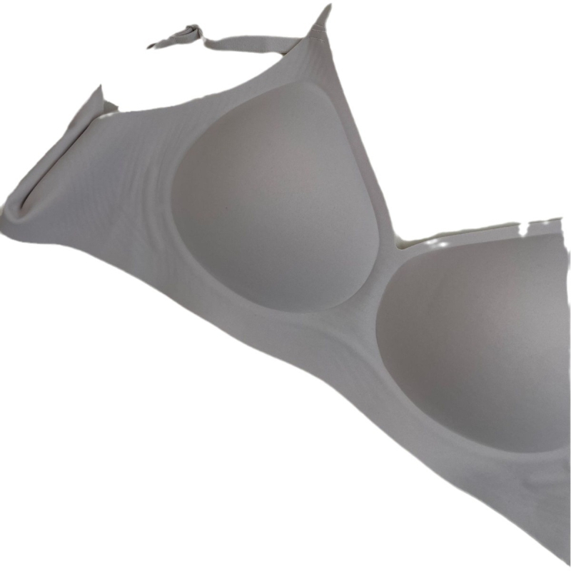 Antibakterijski bežični grudnjak s mekanom potporom, latex košarice, najlonska podstava, fiksne dvostruke naramenice, stražnje zatvarače s četiri reda kopči