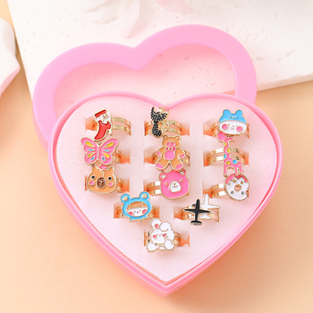 Vaikų lydinio žiedai, Korėjietiško stiliaus – formos: karikatūra, gėlė, karūna; elektroplatinimas; įterpti dirbtiniai akmenys lydinyje