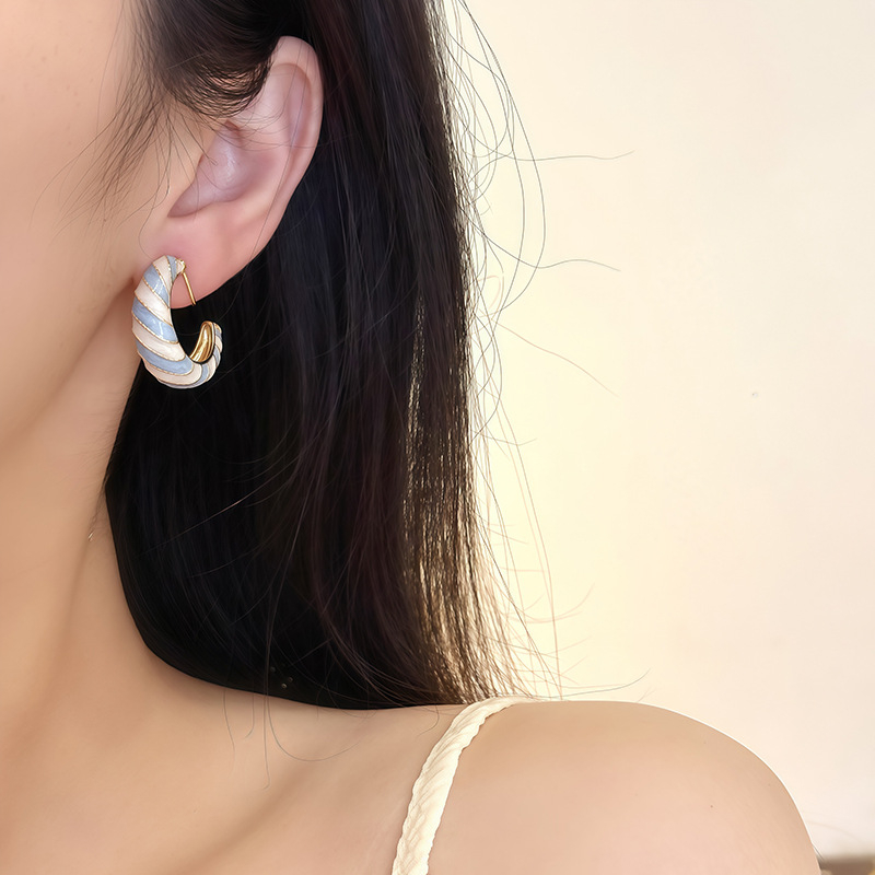 Geomeetrilised C-kujulised kõrvaklipsud, sulam, elektroplaaditud, naise kontoristiil, tootekood 2663