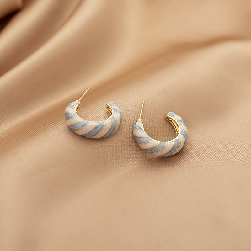 Geomeetrilised C-kujulised kõrvaklipsud, sulam, elektroplaaditud, naise kontoristiil, tootekood 2663