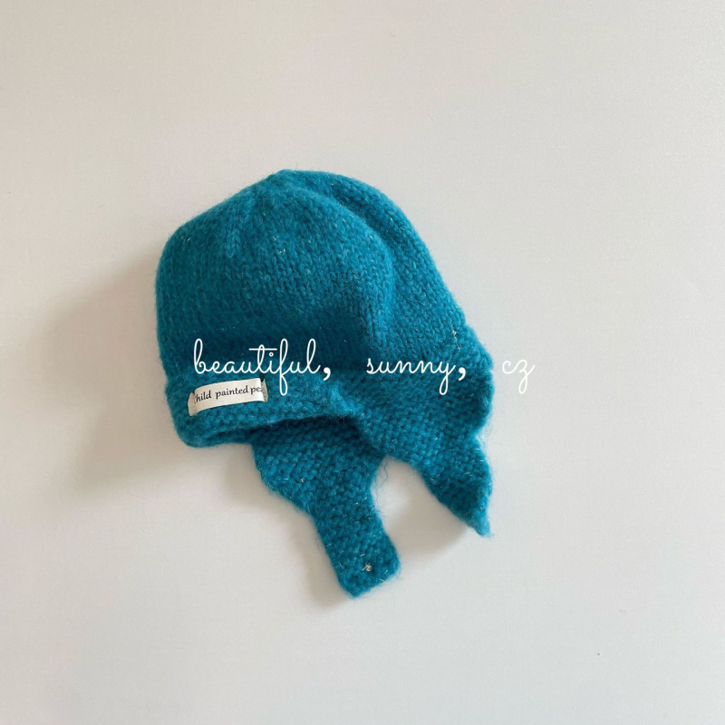 Gyerekek téli fülvédő kötött sapka fleece bélés, kupola alak, akril szál, 2025 tél