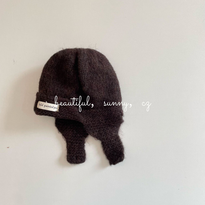 Gyerekek téli fülvédő kötött sapka fleece bélés, kupola alak, akril szál, 2025 tél