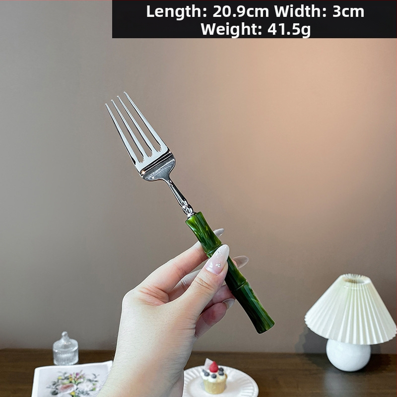 Σετ μαχαιροπίρουνων με ακρυλική λαβή από ανοξείδωτο χάλυβα 304, με μπαμπού σύνδεσμο, φινίρισμα καθρέφτη