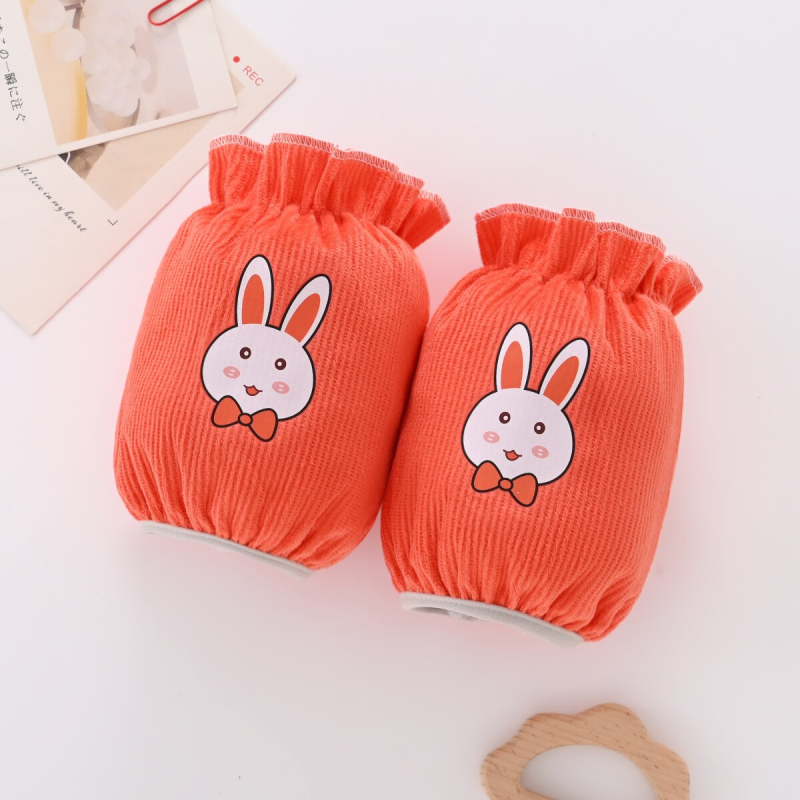 Bērnu ūdensnoturīgas piedurknes ar karikatūras druku, Corduroy materiāls, vecums 1–3 gadi, sezonas ziema, pavasaris, rudens.