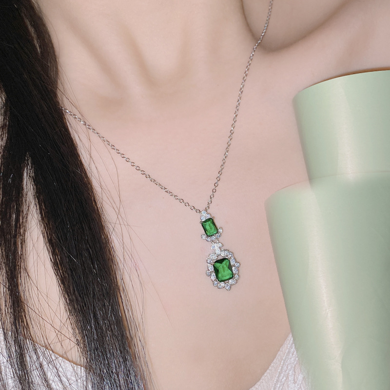 Set nakita: naušnice i ogrlica, bakrena osnova, ugravirani kameni, O-vez, cvjetni uzorak, francuski retro stil