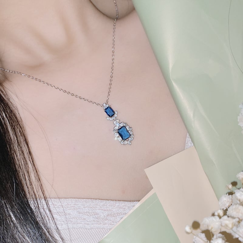 Set nakita: naušnice i ogrlica, bakrena osnova, ugravirani kameni, O-vez, cvjetni uzorak, francuski retro stil