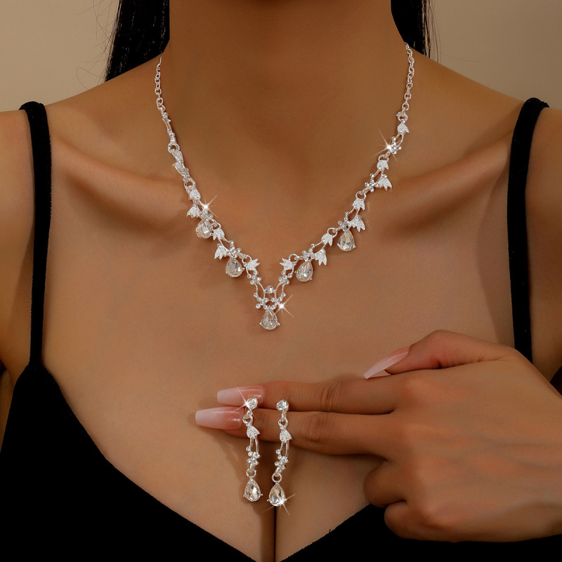 Set de mireasă: colier și cercei din aliaj, electroplating, pandante în forme de inimă, lacrimă și clopot