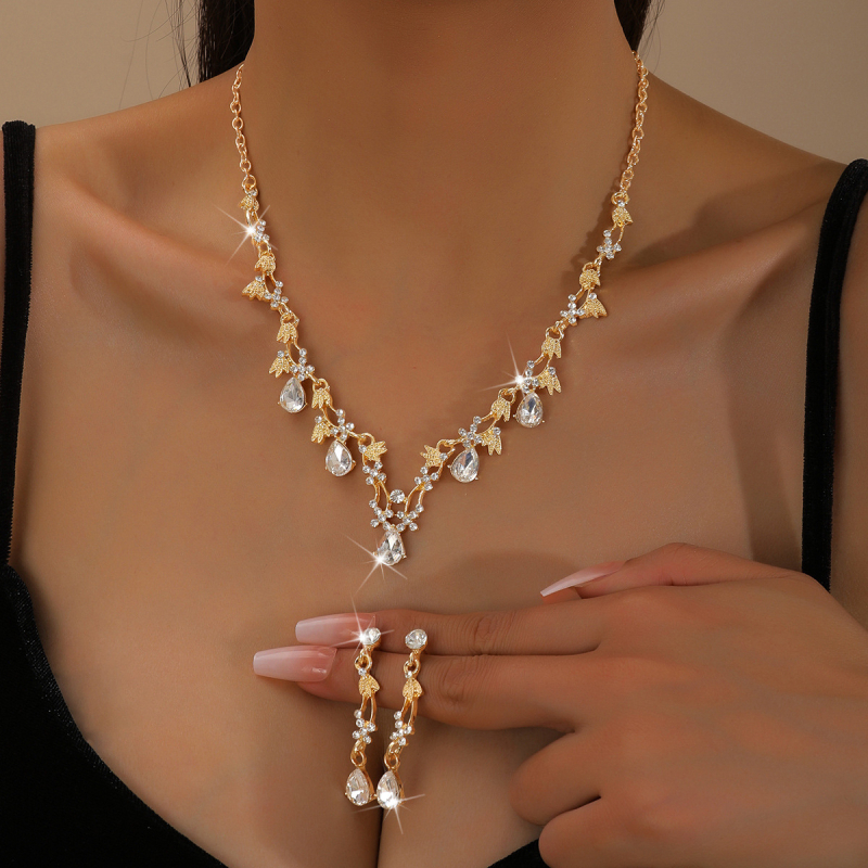 Set de mireasă: colier și cercei din aliaj, electroplating, pandante în forme de inimă, lacrimă și clopot