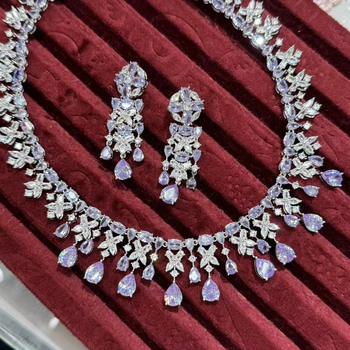 Bakreni set naušnica i ogrlica s elektroplatiranjem, produženi lančić, lagani luksuzni stil