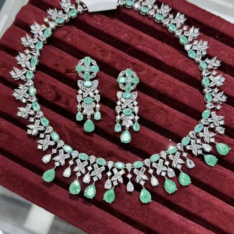 Bakreni set naušnica i ogrlica s elektroplatiranjem, produženi lančić, lagani luksuzni stil